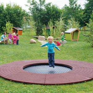 trampolino per parco giochi 1