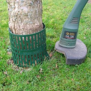 griglia di protezione per alberi in plastica riciclata