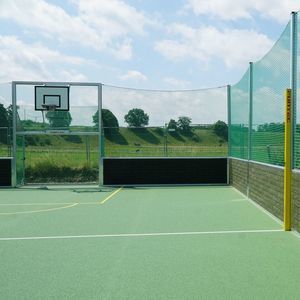 campo sportivo per parco giochi