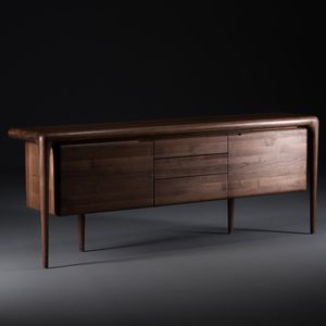 credenza con piedi alti