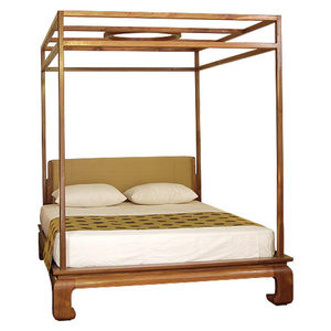 letto a baldacchino