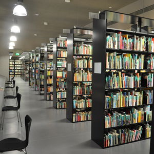 scaffale moderno / in metallo / per biblioteca / contract
