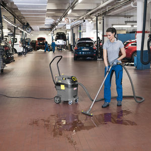 aspirapolvere professionale 1