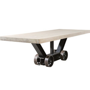 tavolo design industriale