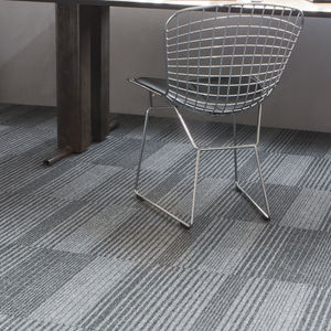 moquette a quadrotte