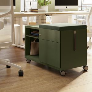 cassettiera per ufficio in legno 1