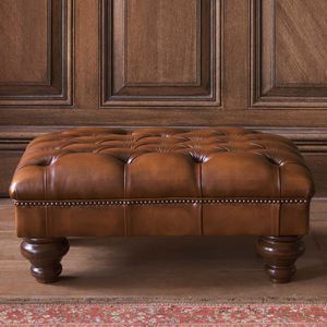 poggiapiedi chesterfield