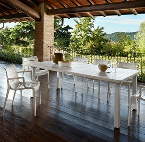 tavolo contemporaneo 1