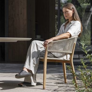 sedia da pranzo contemporanea