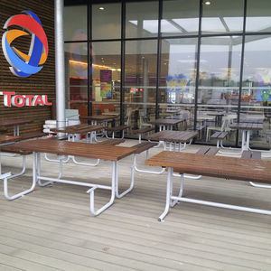 tavolo da picnic contemporaneo