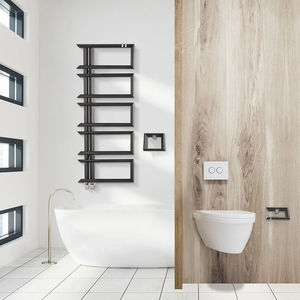 scaldasalviette ad acqua calda
