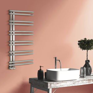 scaldasalviette ad acqua calda
