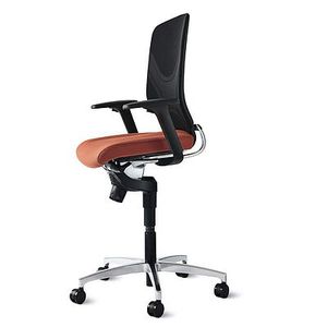 sgabello operativo contemporaneo