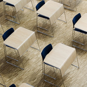 tavolo per corsi di formazione contemporaneo