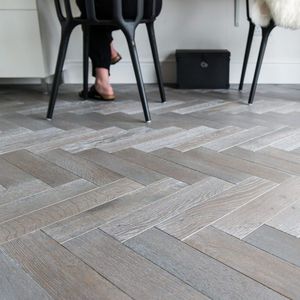 parquet multistrato / da incollare / flottante / in quercia