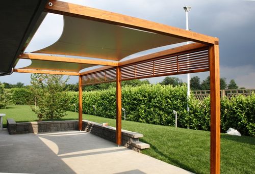 Pergola addossata - PERGOLAVELA - Proverbio Outdoor Design - in legno