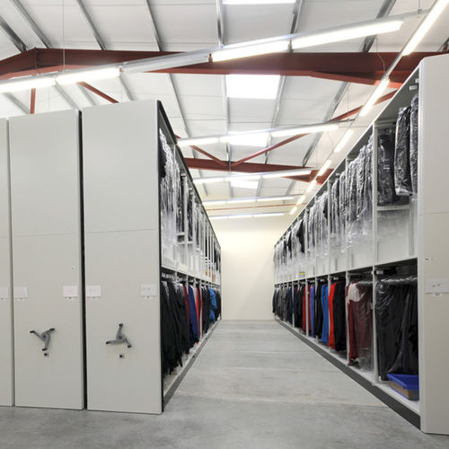 Scaffalatura mobile per stoccaggio - COMPACTUS® MANUEL - Bruynzeel Storage Systems - contract / per archivio / elettrica