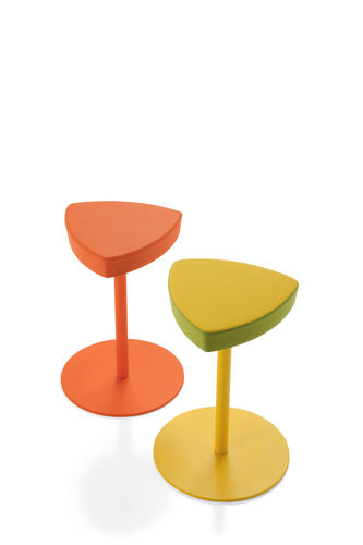 Sgabello da bar contemporaneo - KENSHO STOOL - KASTEL srl - con supporto in metallo / ad altezza regolabile / arancione
