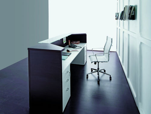 Banco reception d'angolo - RECEPTION MIRÓ - NEWFORM Ufficio - in legno laccato / in laminato