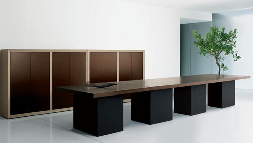 Tavolo da riunione contemporaneo - SIMPOSIO - NEWFORM Ufficio - in legno / in laminato / rettangolare