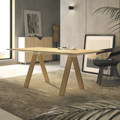 Scrivania da terra - V-LIGHT B - SOTUBO - contemporanea / in rovere / in legno