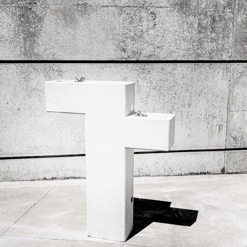 Fontanella da esterno - FORM : 546 - SIT Urban Design - in calcestruzzo / per spazi pubblici