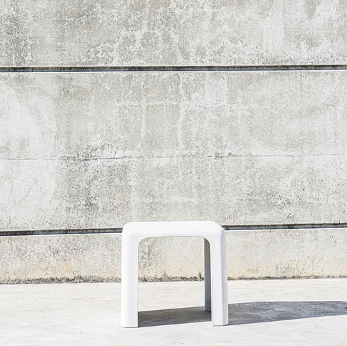 Sgabello contemporaneo - SOFTSHAPES : 522 - SIT Urban Design - con base in calcestruzzo fibrorinforzato / rettangolare / per spazio pubblico