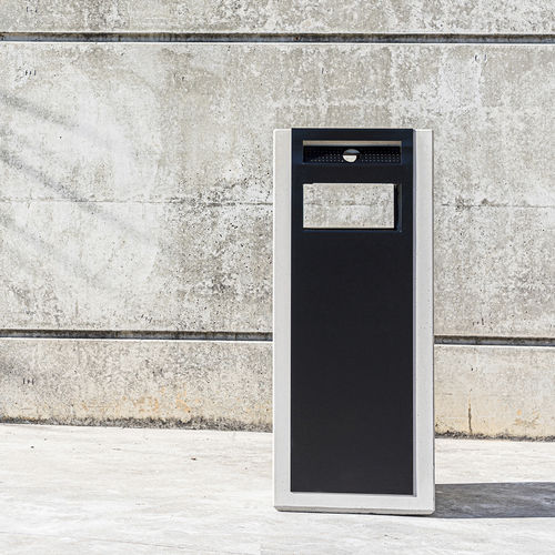 Portarifiuti in ferro - BASIC : QC 341.C - SIT Urban Design - in calcestruzzo / per spazio pubblico / singolo