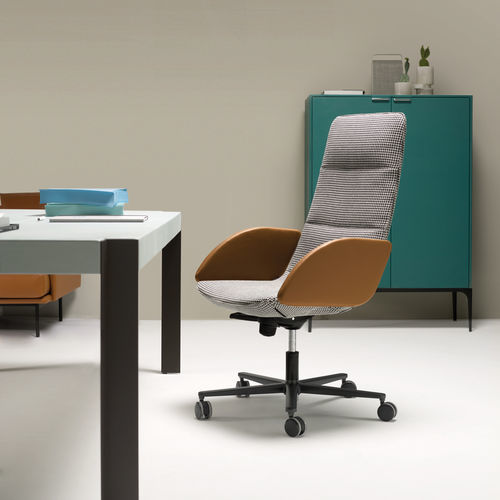 Poltrona direzionale contemporaneo - EMILY - UFFICIO DESIGN ITALIA - in tessuto / con poggiatesta / con schienale alto