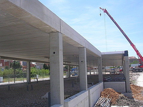 Trave in calcestruzzo prefabbricato - Planas - in cemento armato / rettangolare