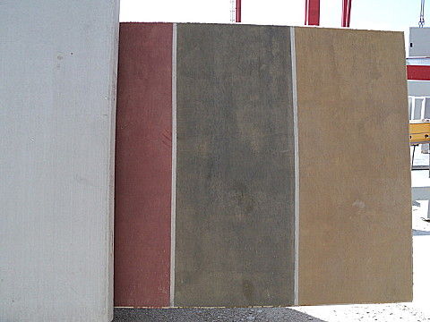 Rivestimento di facciata in pannelli - Planas - in calcestruzzo / bocciardato / liscio