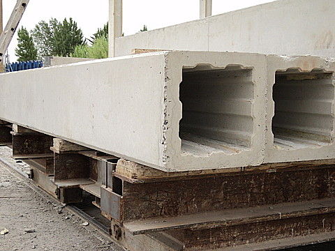Base per pilastro in cemento armato - Planas - prefabbricata