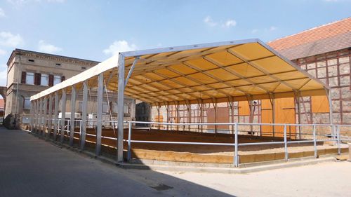Copertura per spazi pubblici - 053 - HALTEC - per campo sportivo