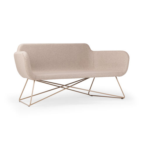 Divano contemporaneo - SLIGHT - True Design srl - in tessuto / in espanso / grigio