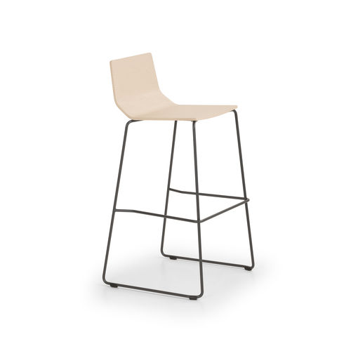 Sedia alta contemporanea - MARINA - True Design srl - da interno / in legno / in schiuma di poliuretano