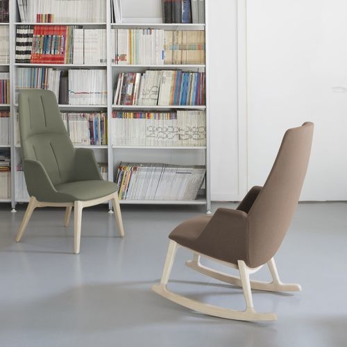 Poltrona visitatore contemporanea - HIVE - True Design srl - in tessuto / in legno massiccio / in poliuretano