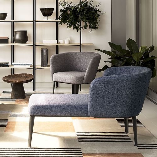 Poltrona visitatore contemporanea - CLARA  - True Design srl - in pelle / in espanso / in faggio