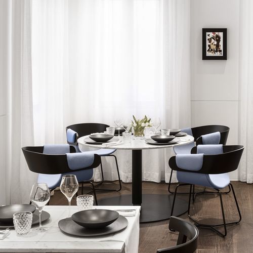Sedia visitatore contemporanea - KAY - True Design srl - da interno / in tessuto / in schiuma di poliuretano