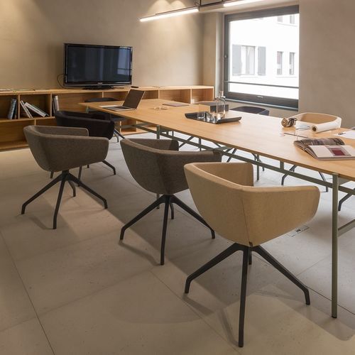 Tavolo contemporaneo - BLADE - True Design srl - in legno massiccio / in MDF / con supporto in acciaio