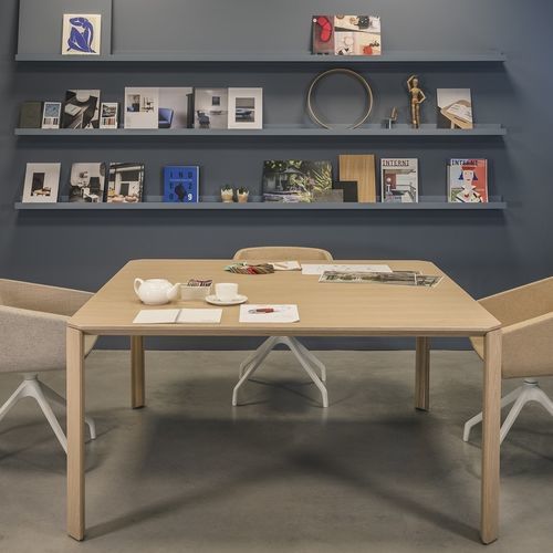 Tavolo da riunione contemporaneo - ERMETE - True Design srl - in betulla / in laminato / con supporto in legno massiccio