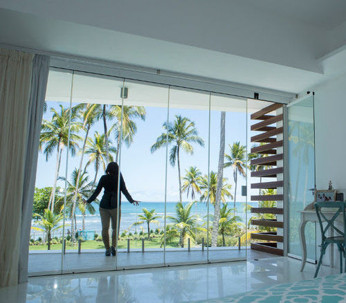 Vetrata scorrevole impilabile - SEEGLASS ONE - C3 Systems SL - in alluminio