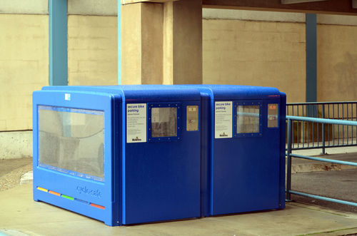 Pensilina per biciclette sicura - PROPARK® : VIEW-THRU™ - CycleSafe - per spazi pubblici / per zone urbane