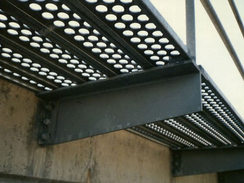 Grigliato in metallo - SAFETY-GRIP® - AMICO - Alabama Metal Industries - per passerella