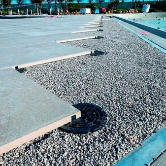 Supporto per pavimento sopraelevato in polipropilene - IMPERTEK Srl - in PVC / autolivellante / da esterno