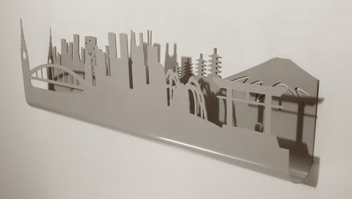 Appendiabiti a muro - SKYLINE TOKYO - Utoopic - contemporaneo / in metallo