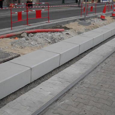 Bordura per marciapiede - ACCESTRAM - ALKERN - in calcestruzzo / rettangolare / altre forme