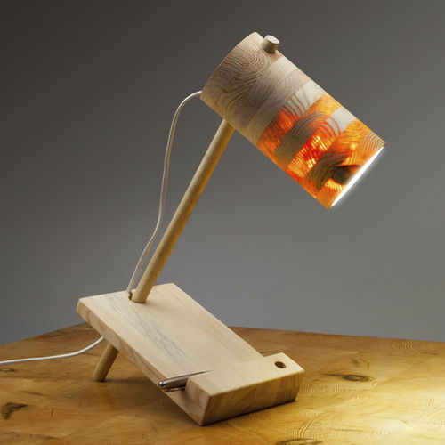 Lampada da tavolo - ANANAS - Abadoc - in legno / contemporanea / con cavo