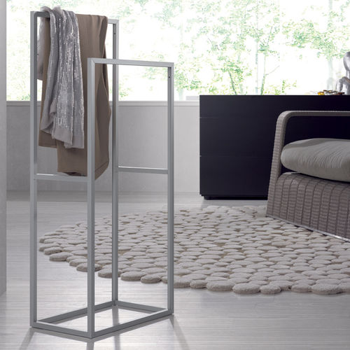 Appendiabiti Da Terra Galan De Notte - In Legno E Metallo, Colore Wenge, 114 Cm Di Altezza, Con Vassoio