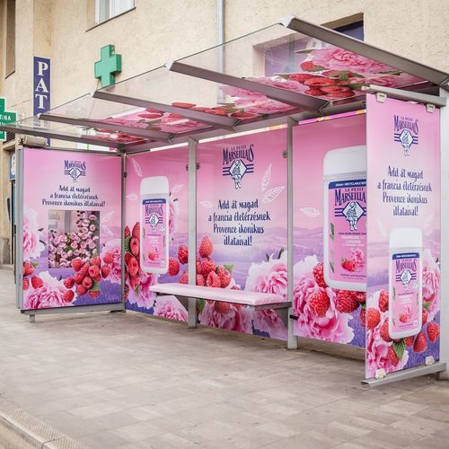 Pensilina per fermata d'autobus in acciaio - JCDecaux - Mobilier Urbain - in vetro / con panchina / LED