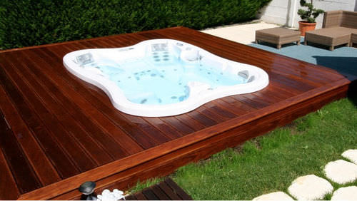 Spa da incasso - LOTUS BAY - DIMENSION ONE SPAS - quadrata / 7 posti / per uso residenziale